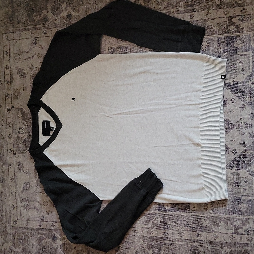 NWOT- Hurley Sweater